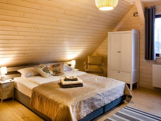 SÓWKI - Galeria, zdjęcie: pokoje nad jeziorem Serwy - SIRVIS - Suwalszczyzna