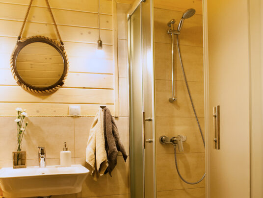 SÓWKI - Galeria, zdjęcie: pokoje nad jeziorem Serwy - SIRVIS - Suwalszczyzna