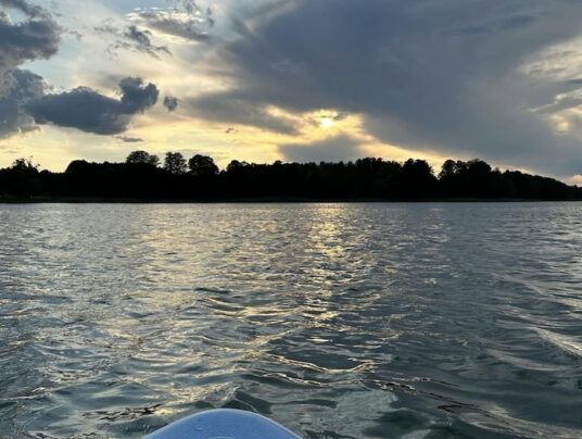 SIRVIS na wodzie, zdjęcie: SUP - SIRVIS - jezioro Serwy - Suwalszczyzna